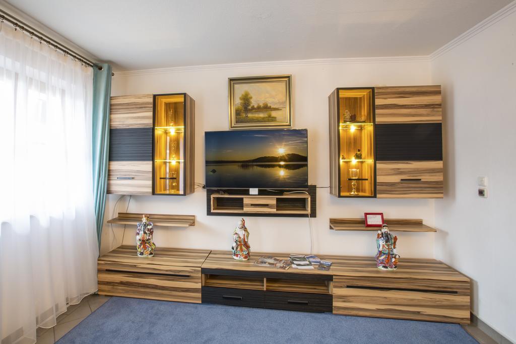 גרמיש-פרטנקירכן Golden Gapa Central Duplex Apartment 2 חדר תמונה